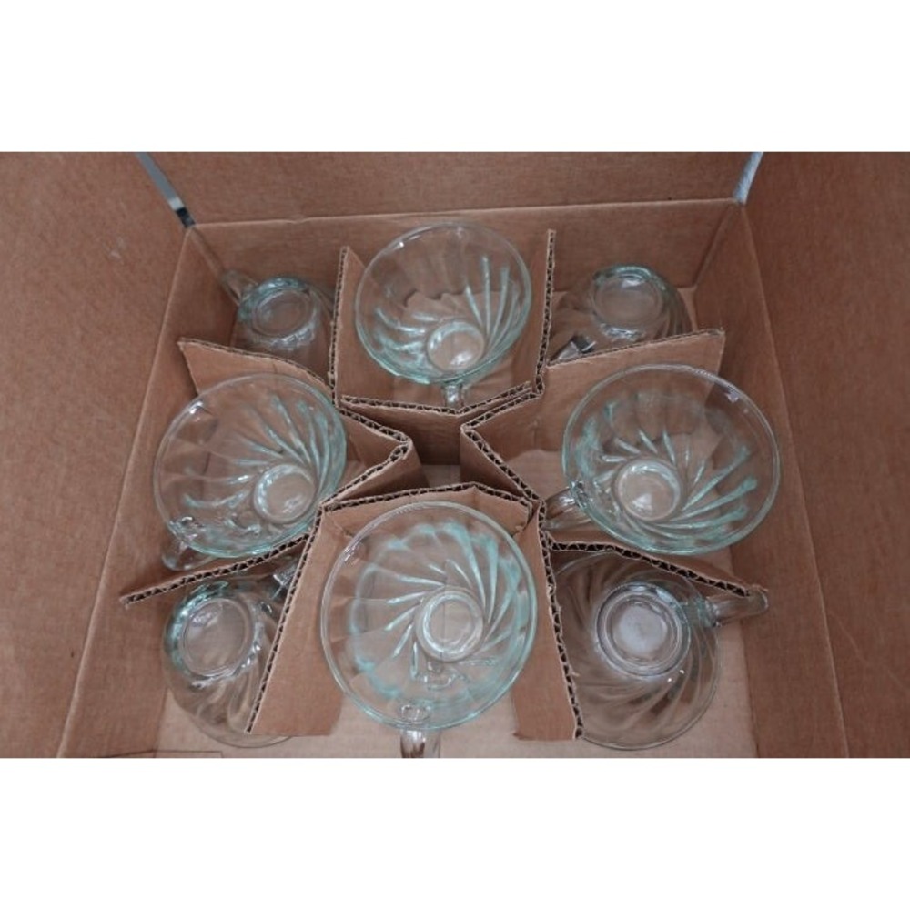 Anchor Hocking Glassware Set Swirl Design Tea Cups Set of 8 Victoria Punch Cups